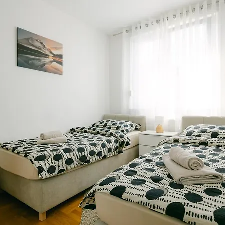 Ladenta Apartman*** Zagabria Esterno foto
