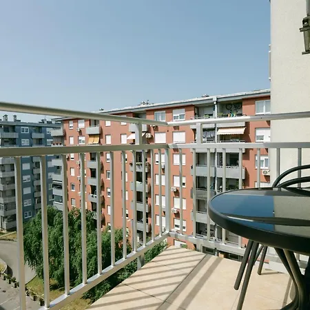Ladenta Apartman*** Zagabria Esterno foto